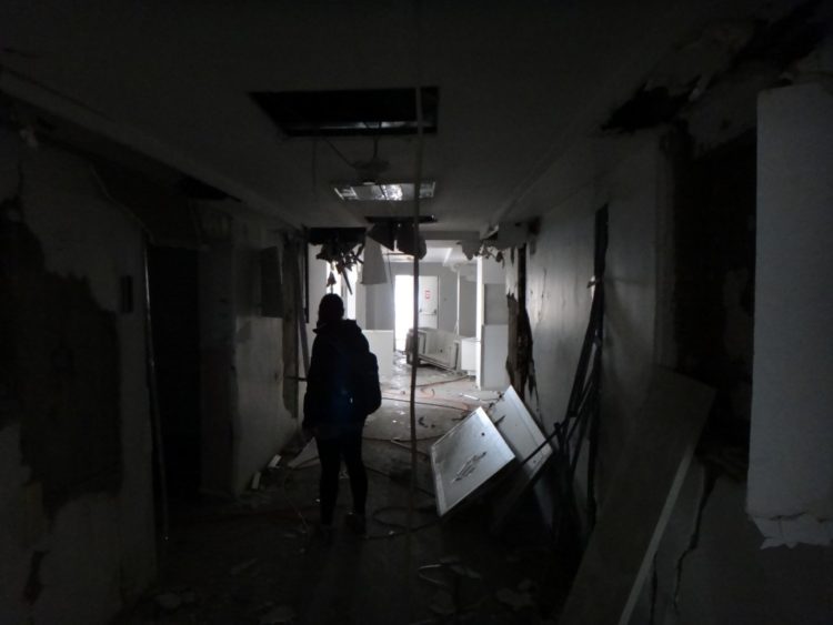 Exploring an insanely creepy abandoned hospital