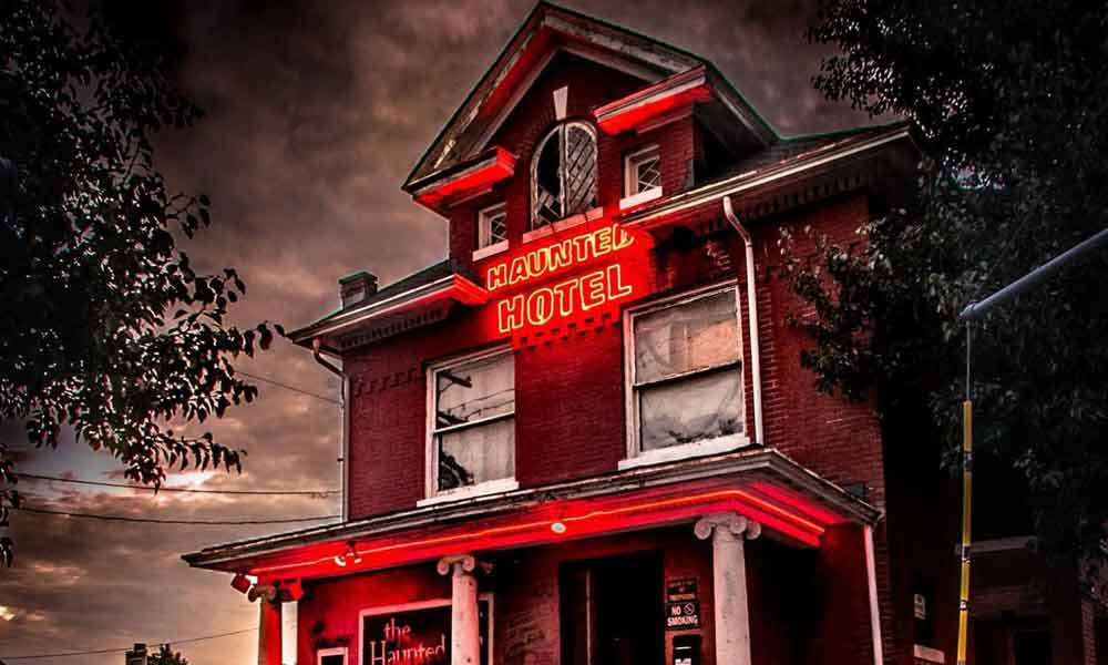 house of instanity haunted house