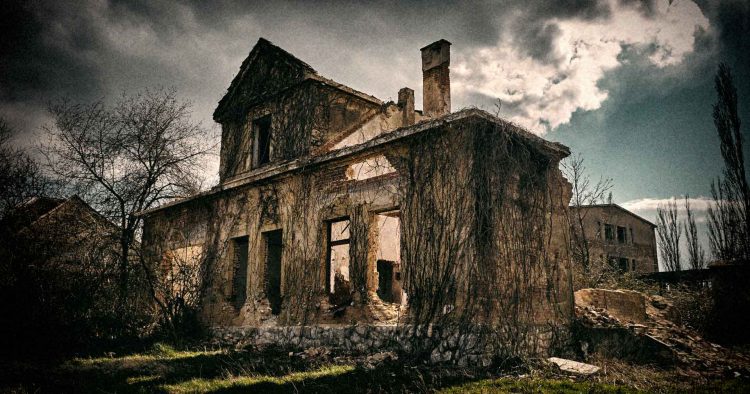 The Story of Rhode Island’s OFFICIAL Haunted factory is beyond creepy!
