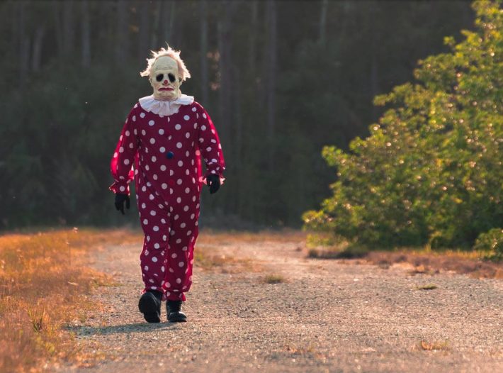 There’s a creepy clown stalking people in Florida!